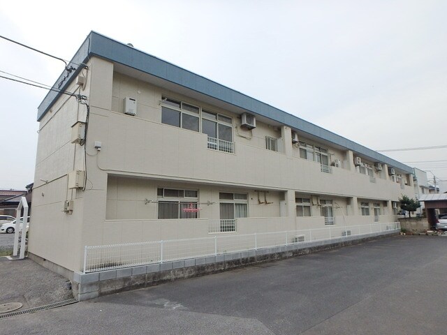 エステート山崎の物件外観写真