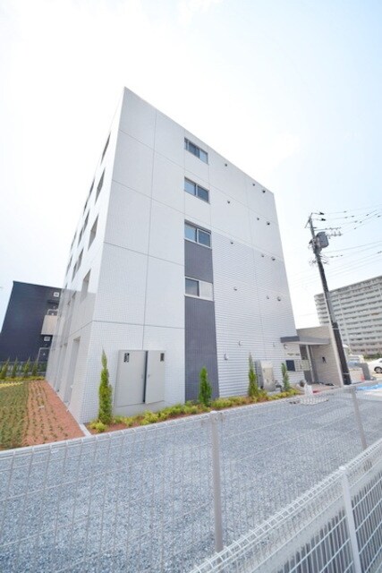 パインズ美園の物件外観写真