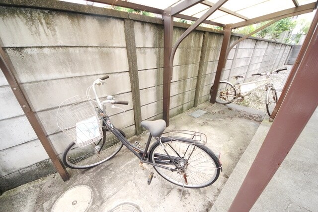 皇山町ハイツの物件内観写真