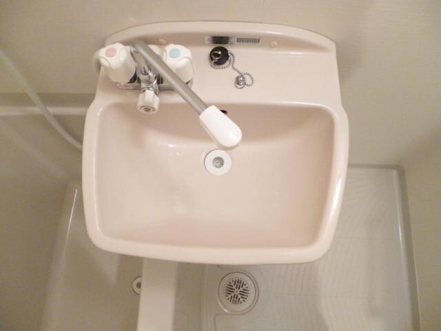 エストタウンWarabiの物件内観写真