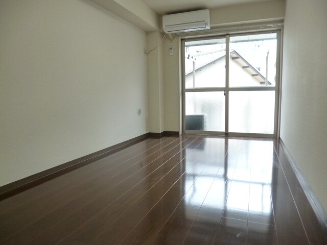 エストタウンWarabiの物件内観写真