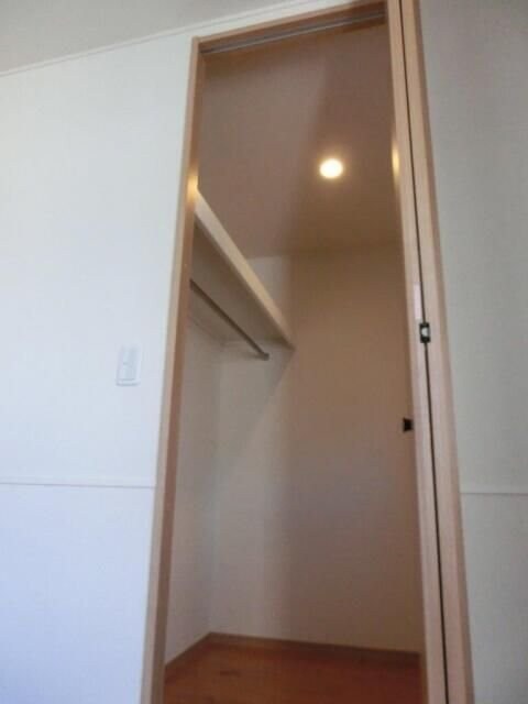 ルミエール壱番館の物件内観写真