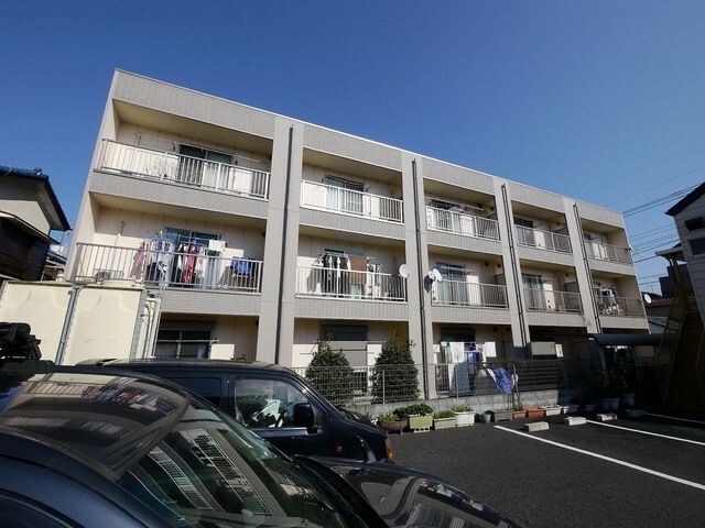 アンプルールフェールYAHAGIの物件外観写真