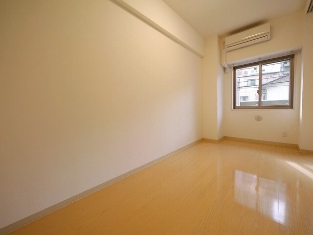 リリー・ラ・アルディスの物件内観写真