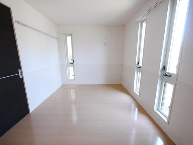 ラフレ仲道 Cの物件内観写真