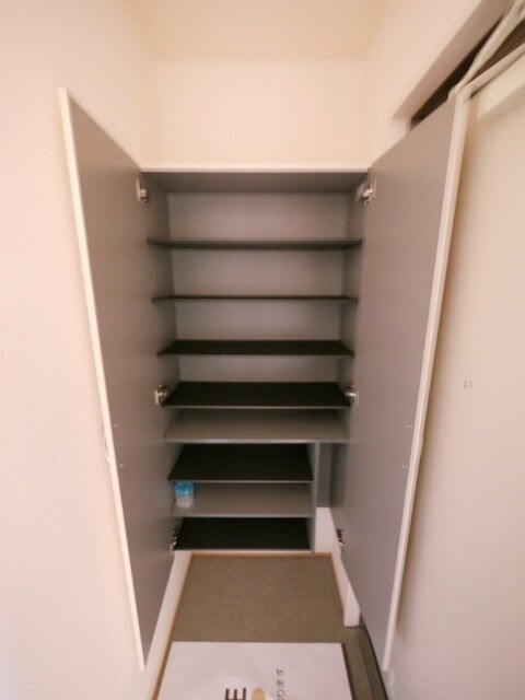 ラフレ仲道 Cの物件内観写真