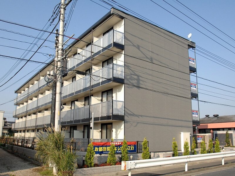 レオパレスエミールプラザの物件外観写真