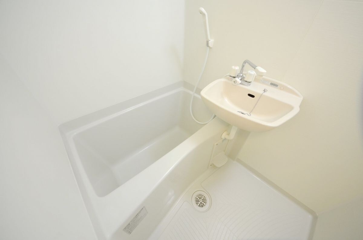 レオネクスト泉の物件内観写真