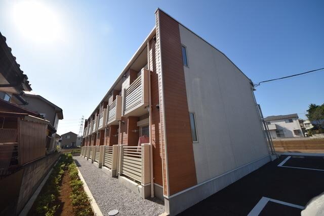 レオネクストニューオータムの物件外観写真