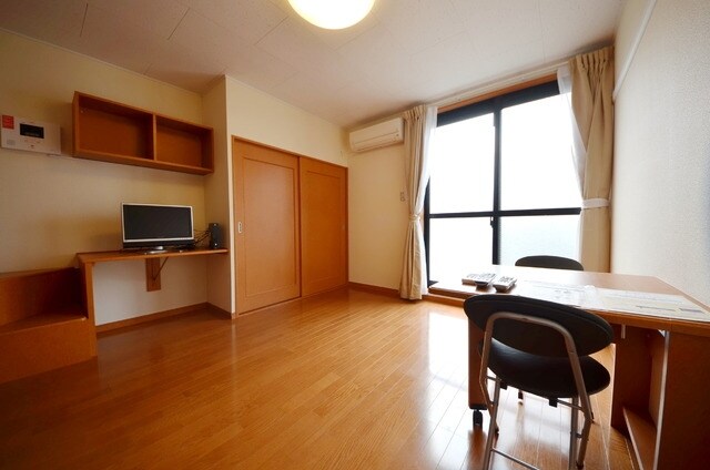 レオパレスサカサガワの物件内観写真