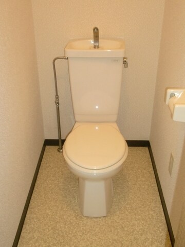 稲荷ハイツの物件内観写真