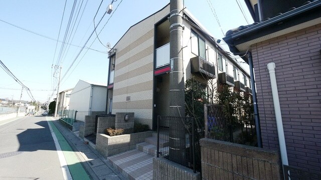 レオパレスロビンの物件外観写真