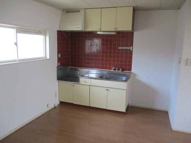 逆川ハイツの物件内観写真