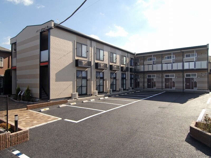 レオパレスアポロの物件外観写真