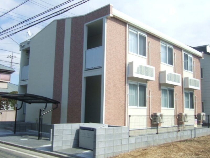 レオパレスアグリコルトゥーラの物件外観写真