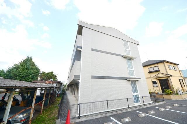 レオパレス水際邸の物件外観写真