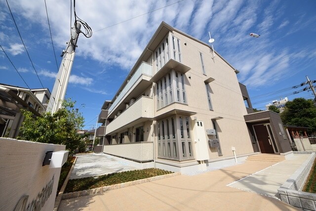 クレセントの物件外観写真