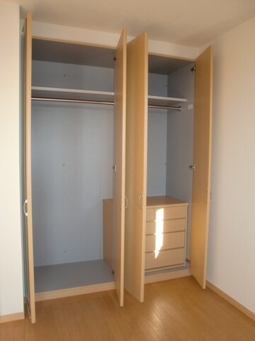 ロイヤルハイツの物件内観写真