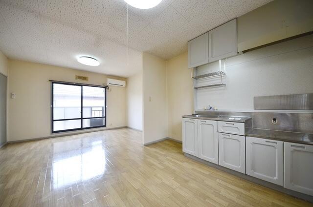 リバーサイド西城の物件内観写真