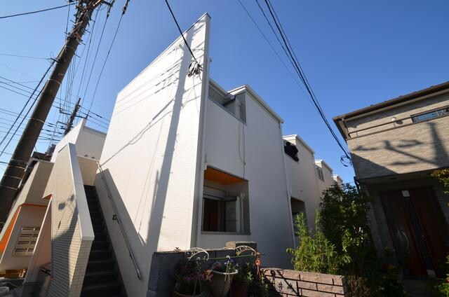 フレジェの物件外観写真