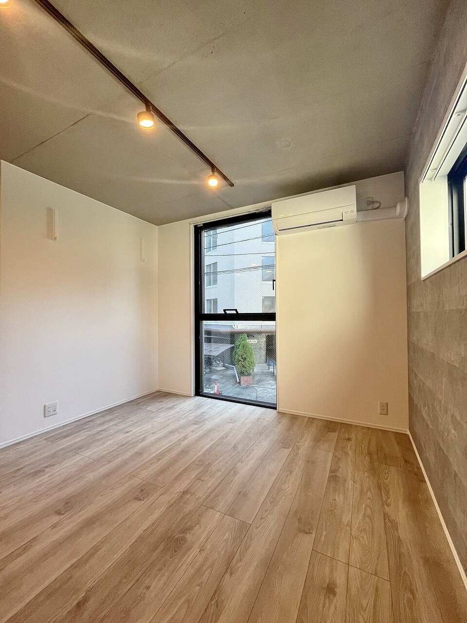 グランニール西川口の物件内観写真