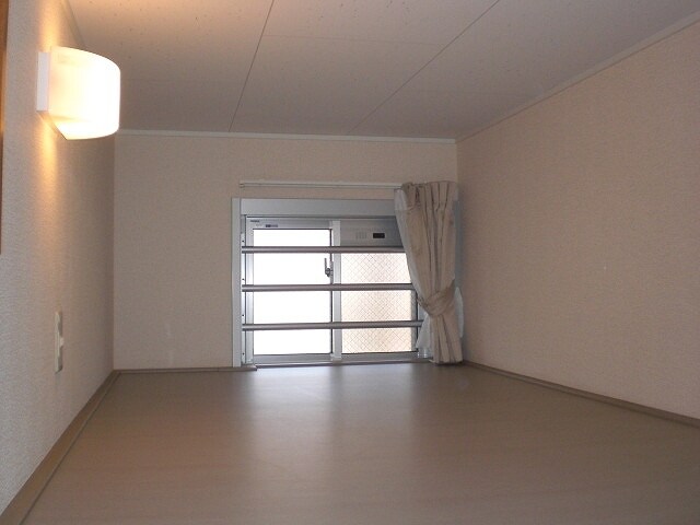 レオパレスミディーCの物件内観写真