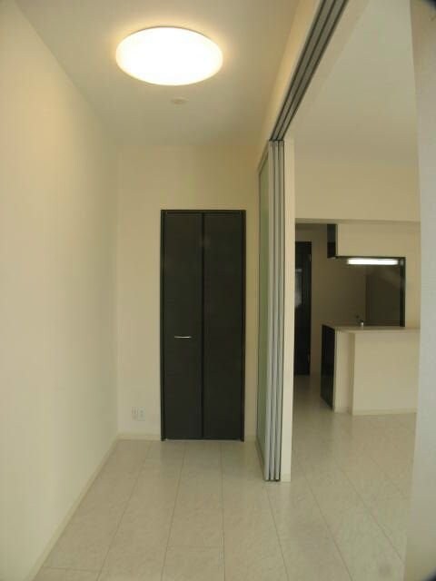 アン・ボルヌの物件内観写真