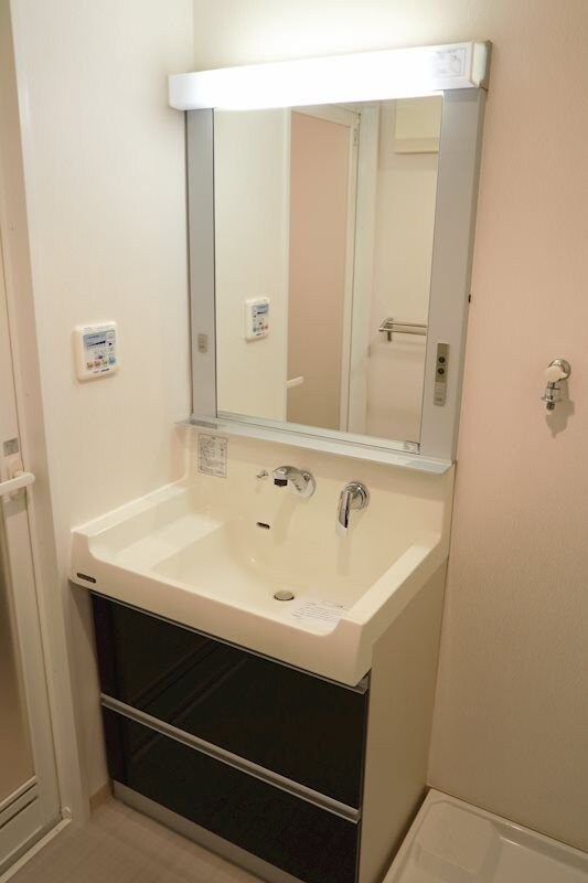 アン・ボルヌの物件内観写真