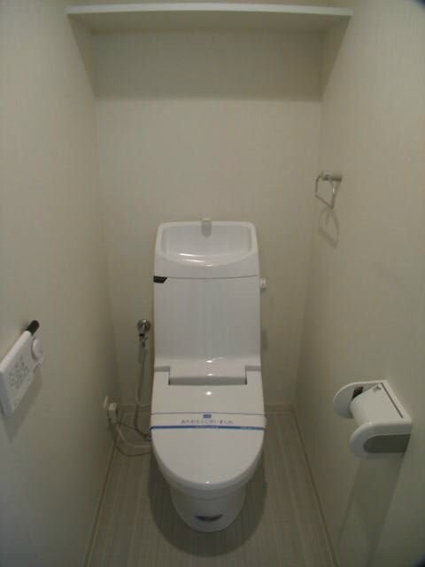 アン・ボルヌの物件内観写真