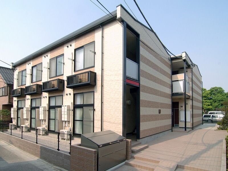 レオパレスUCHIDAの物件外観写真