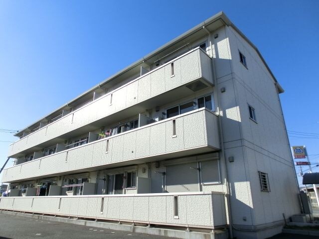 カンピエーレの物件外観写真