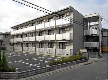 レオパレスルームス北越の物件外観写真