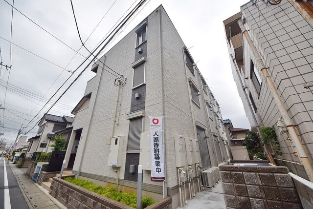 ホワイトヴィラの物件外観写真