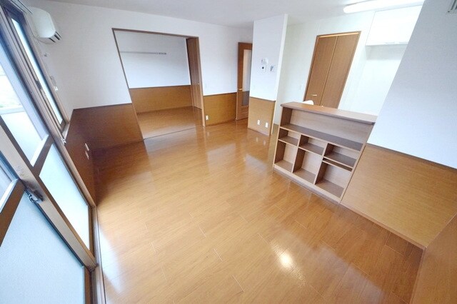 ヴィラ ルミエール Aの物件内観写真