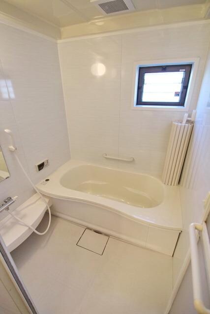 リビングタウン三橋西Bの物件内観写真