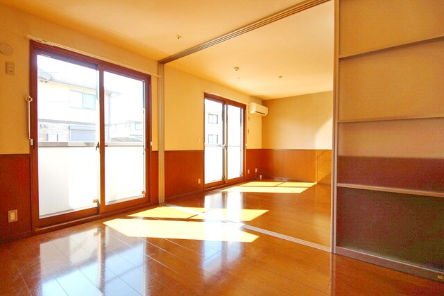 リビングタウン三橋西Bの物件内観写真