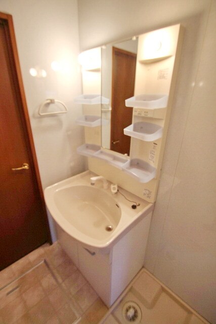 リビングタウン三橋西Bの物件内観写真