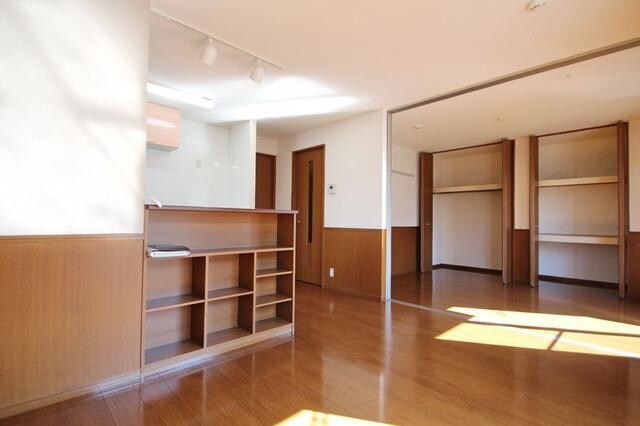 リビングタウン三橋西Bの物件内観写真