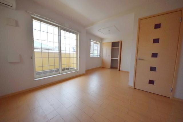 ローズパーク 壱番館の物件内観写真