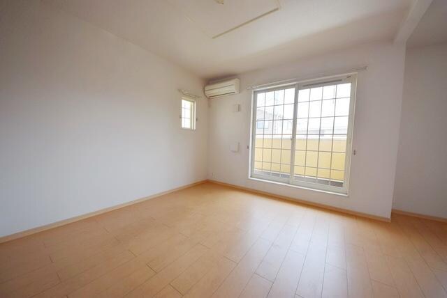 ローズパーク 壱番館の物件内観写真