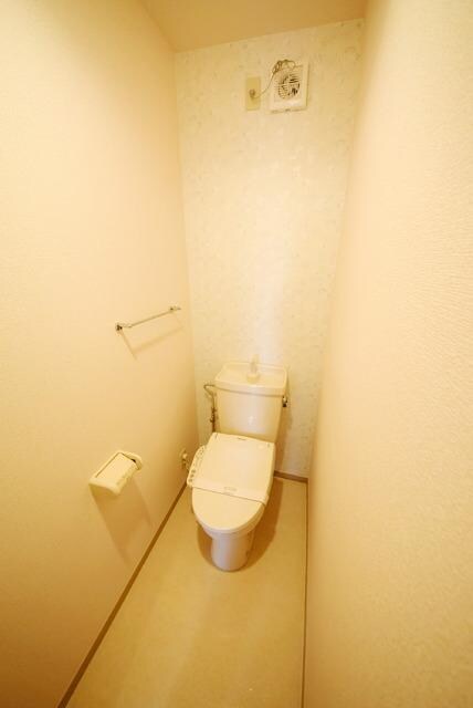 ホワイトヴュー 弐番館の物件内観写真