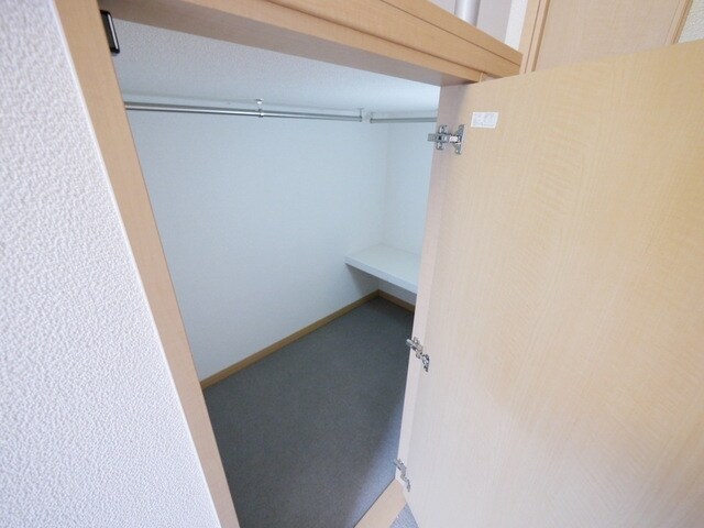 レオパレスプレミール中浦和IIの物件内観写真