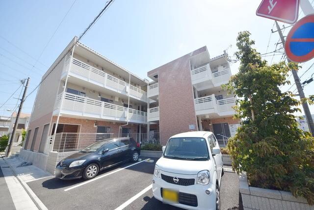 レオネクストヴァレッタの物件外観写真