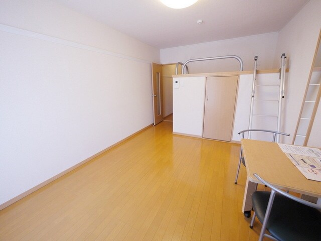 シャルマン木崎の物件内観写真