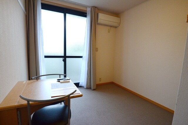 レオパレスプレミール中浦和IIの物件内観写真