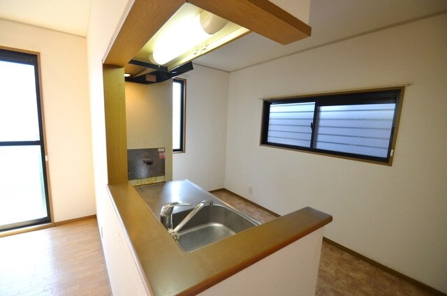 ガーデンコートBの物件内観写真