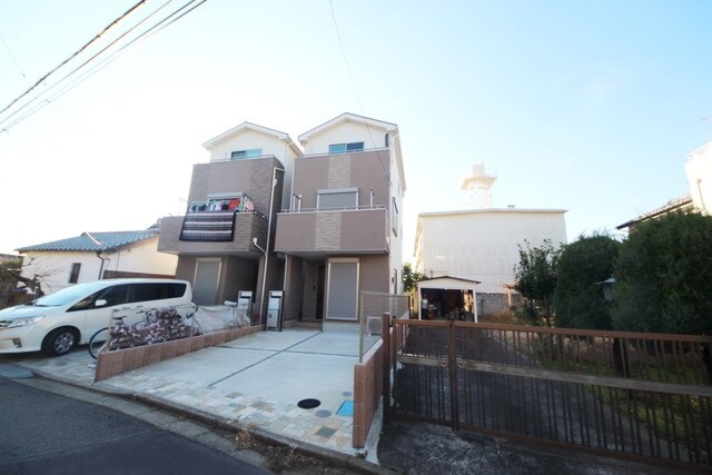 領家7丁目一戸建の物件外観写真