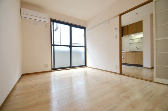 ハイカムール駒形の物件内観写真