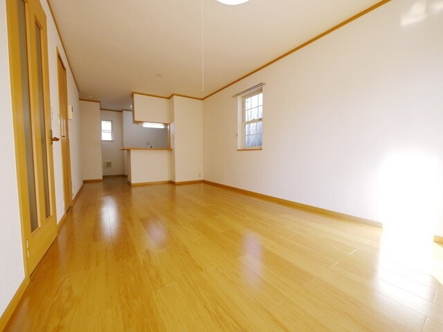 プレイン上峰Iの物件内観写真