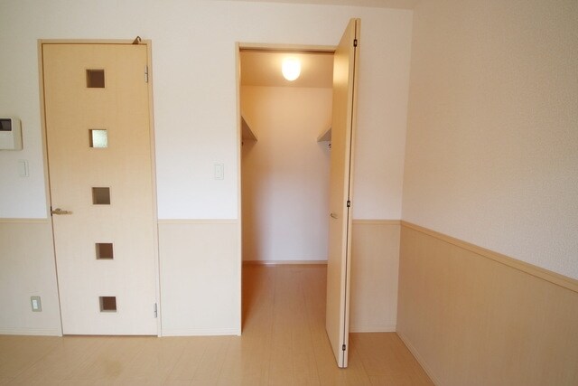 ウィスタリアDの物件内観写真